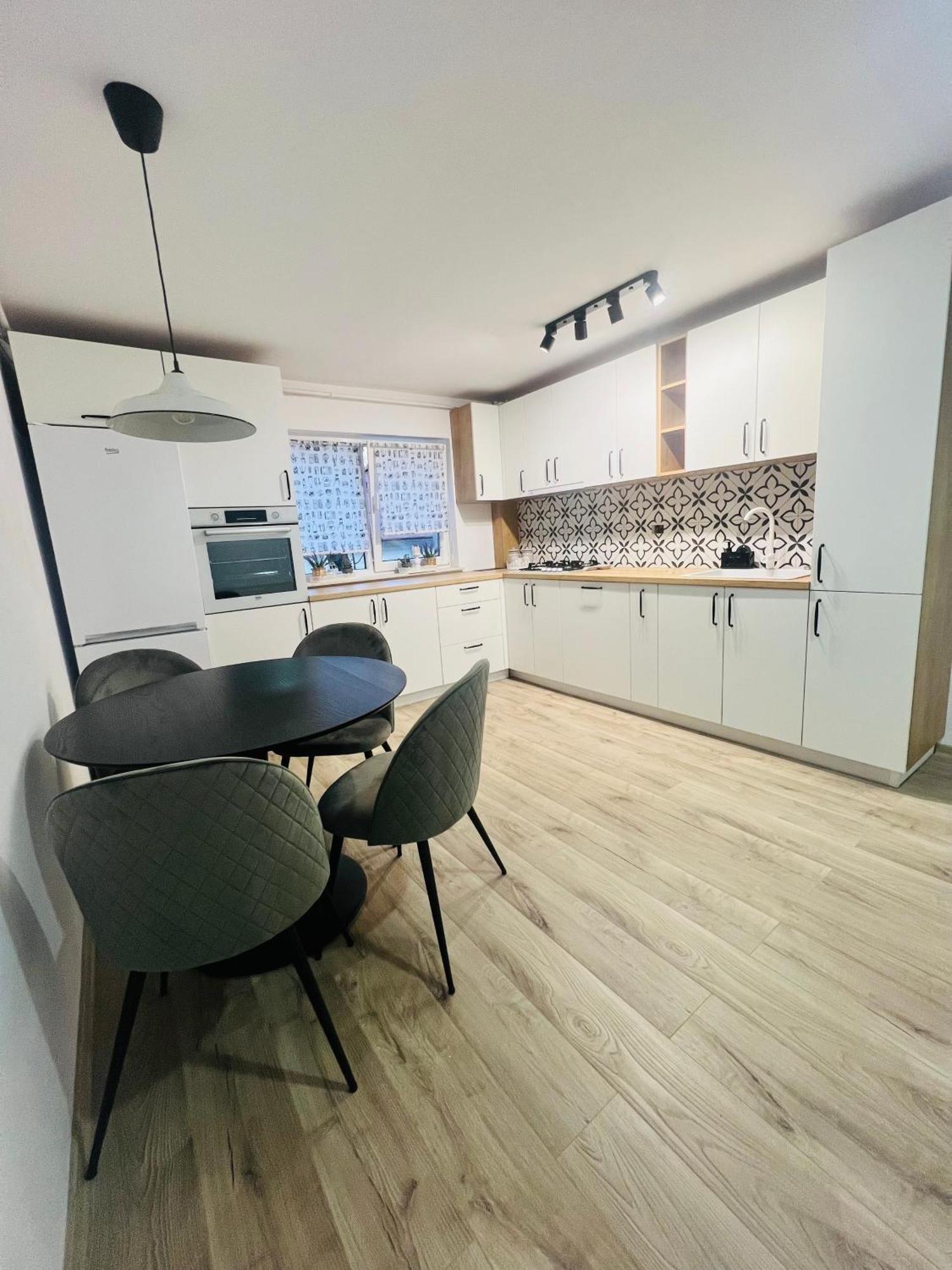 Apartament Orizont Сучеава Екстериор снимка