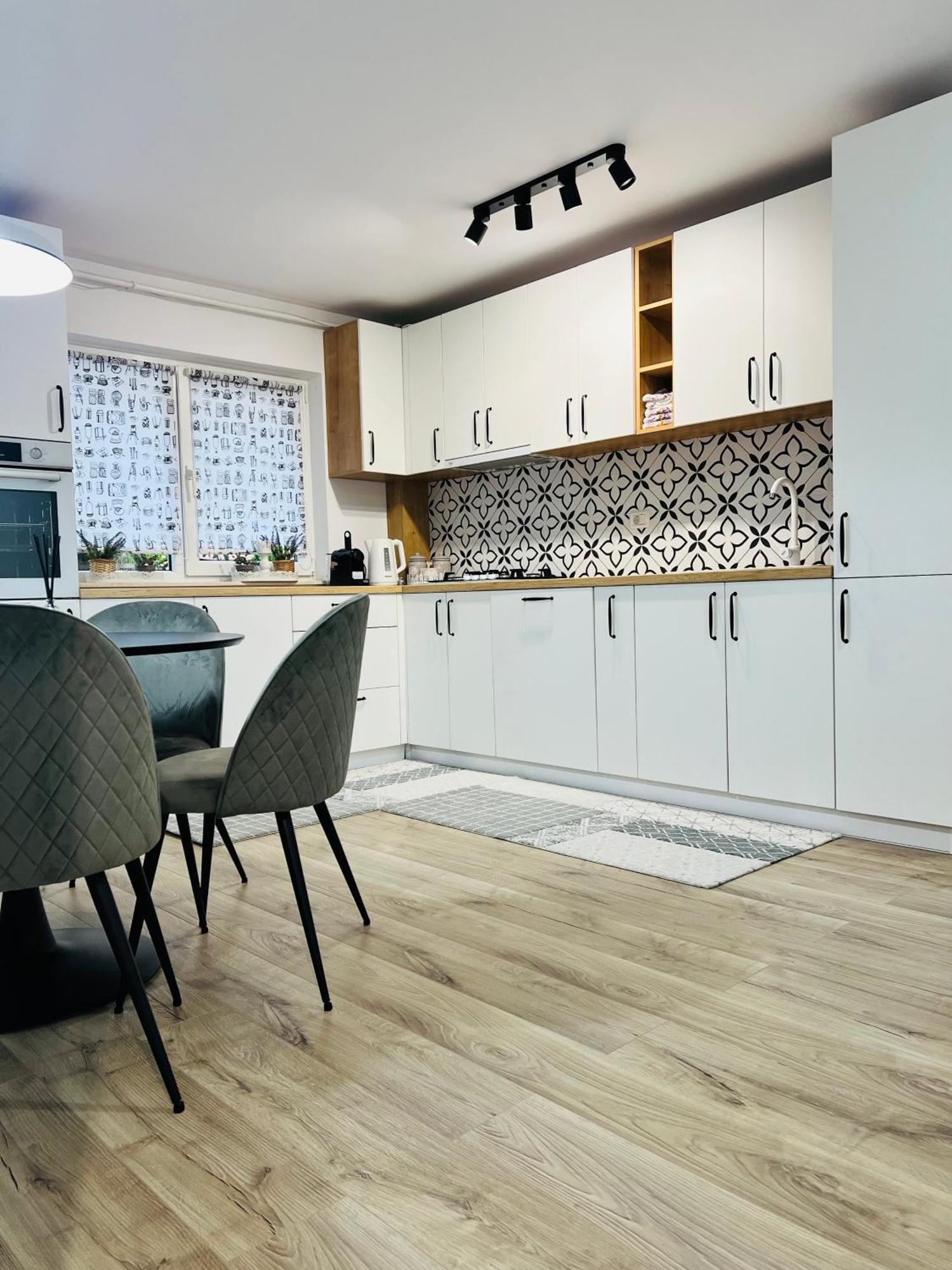 Apartament Orizont Сучеава Екстериор снимка